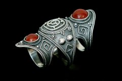 Перстень власти &ndash; &laquo;Билік жүзігі&raquo;. 2014. Серебро, сердолик. Филигрань, зернь, чернение, выпиловка