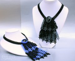 Жабо ассиметричные. 2016. Бисер, черный агат, плетение