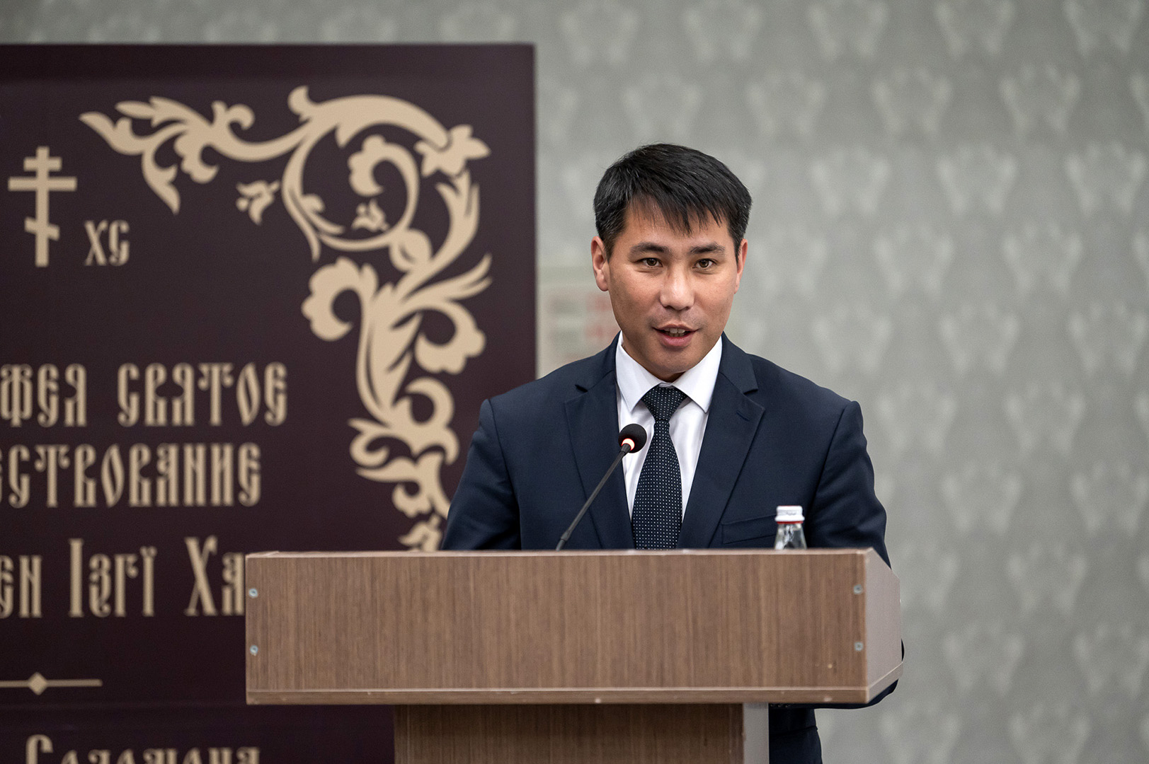 3 5 Руководитель Управления по делам религий Алматы Н.М.Кикимов